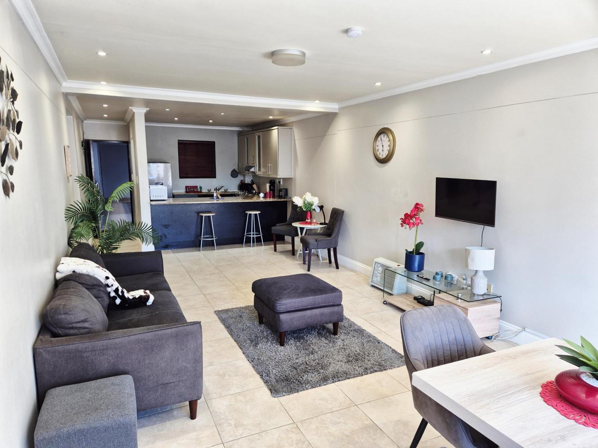 Prime Location In The Firmont, Sea Point * Kapstadt