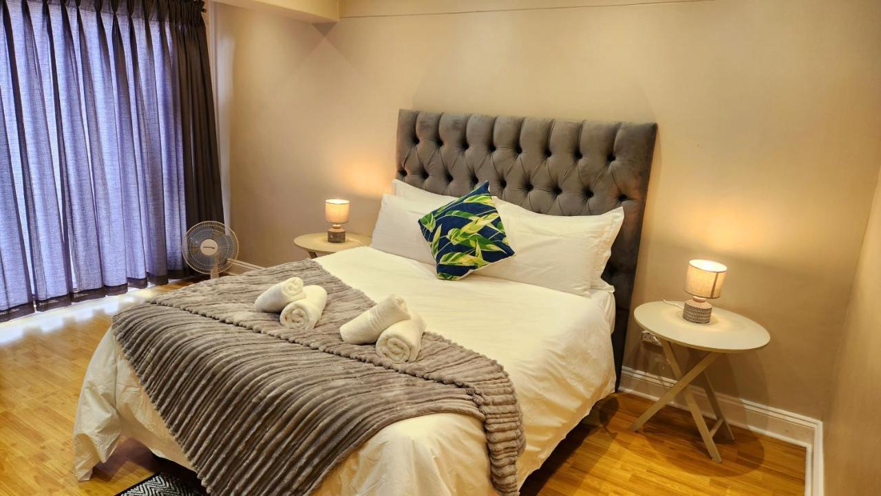Prime Location In The Firmont, Sea Point Apartment *